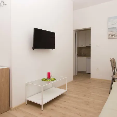 Kike 80 Apartment